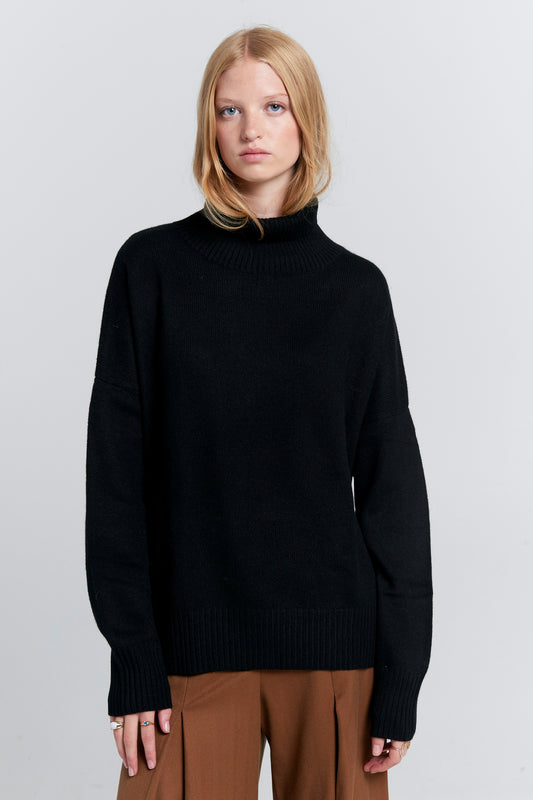 Carmen Oversized Turtleneck Sweater Black
